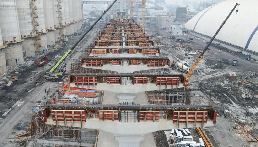 宁波钢铁高架运输平台建造项目